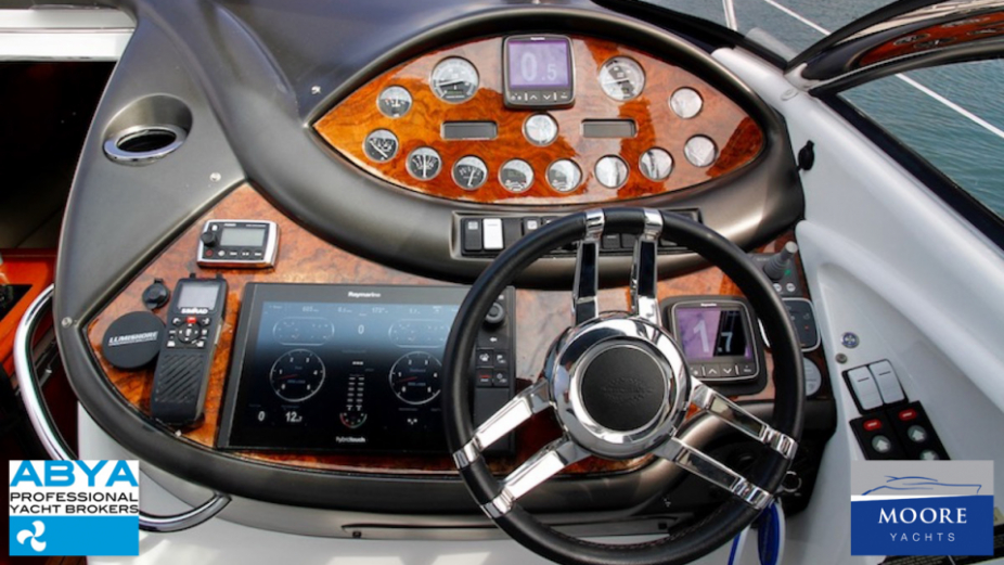yacht