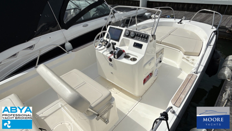 yacht