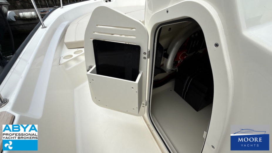 yacht