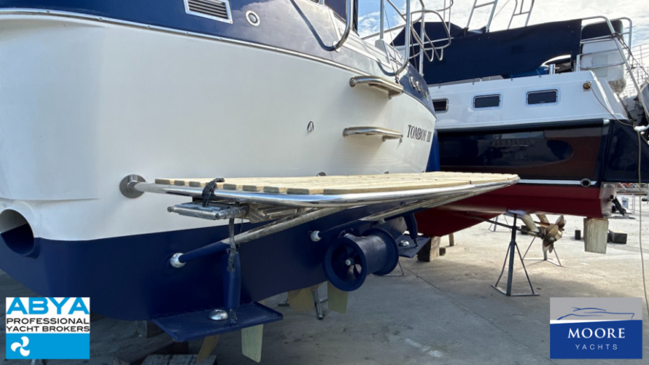 yacht