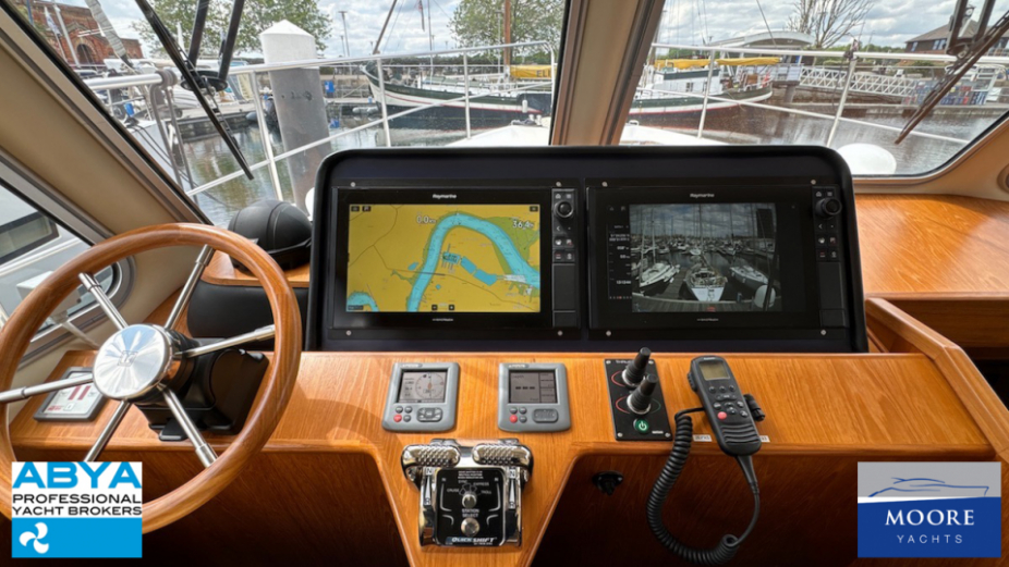 yacht