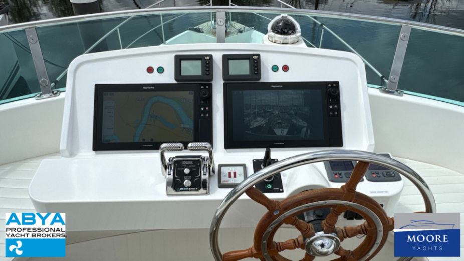 yacht