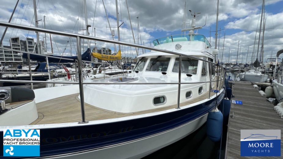 yacht