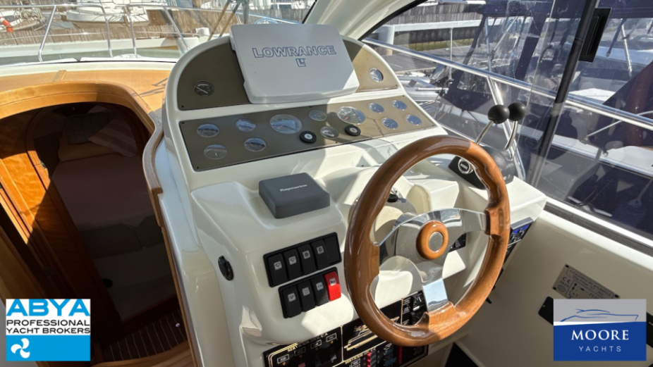yacht
