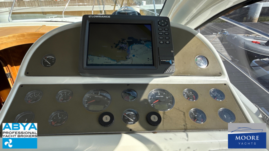 yacht