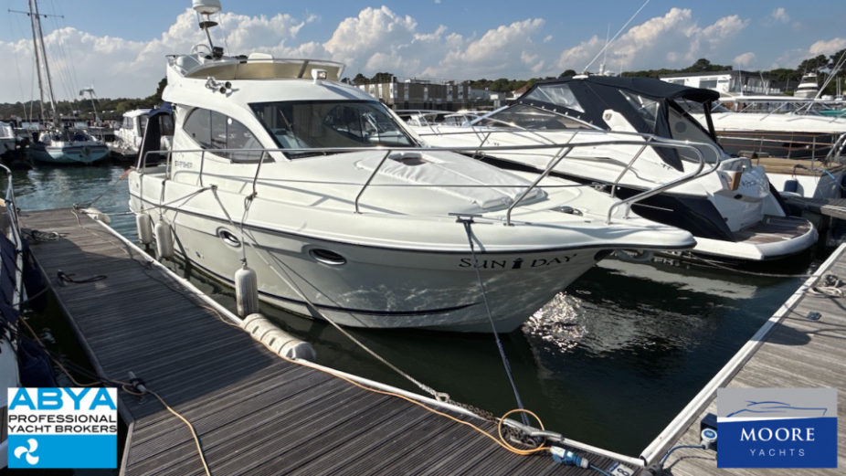 yacht