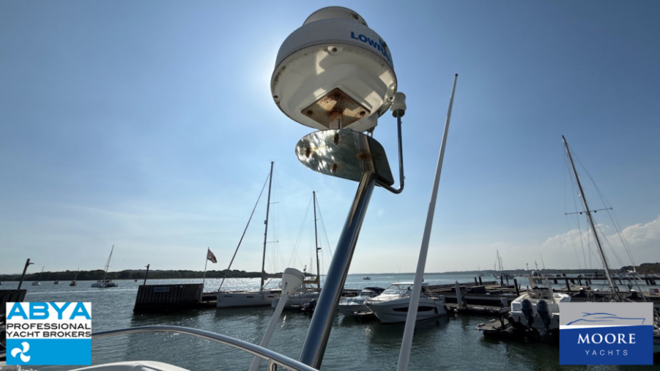yacht
