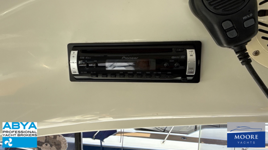 yacht