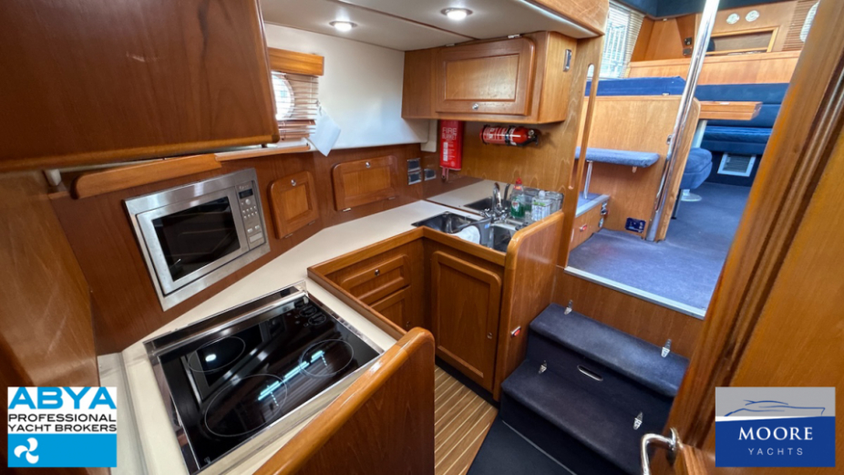 yacht