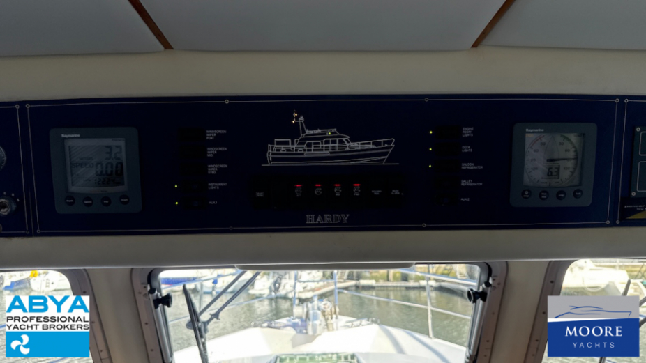yacht