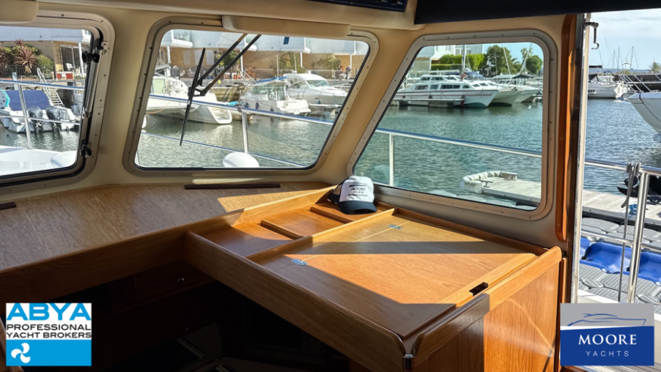 yacht