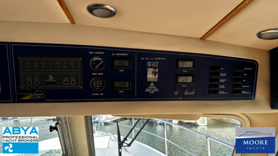 yacht