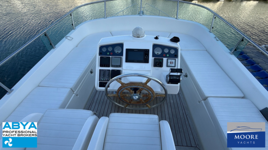 yacht
