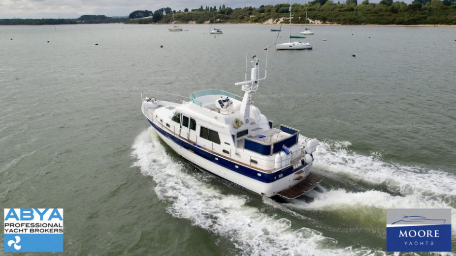 yacht